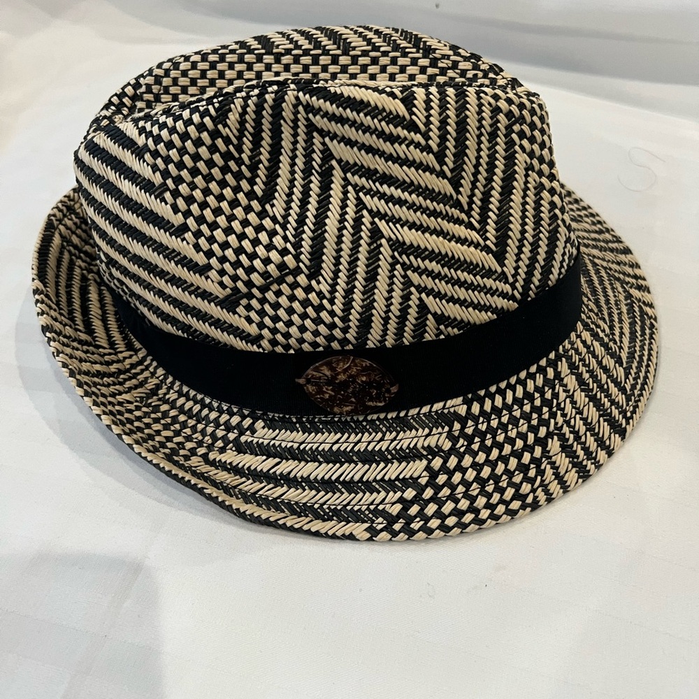 Stylish Black and Cream Patterned Hat
